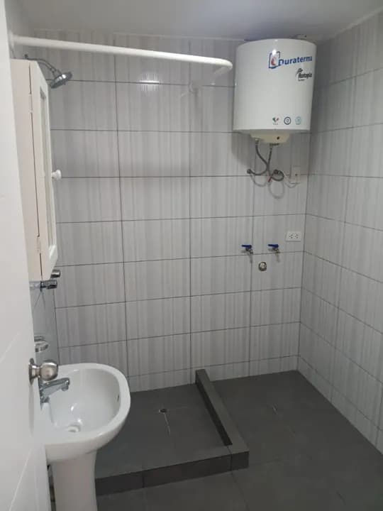 ALQUILO MODERNO DEPARTAMENTO BARRANCO — foto 13