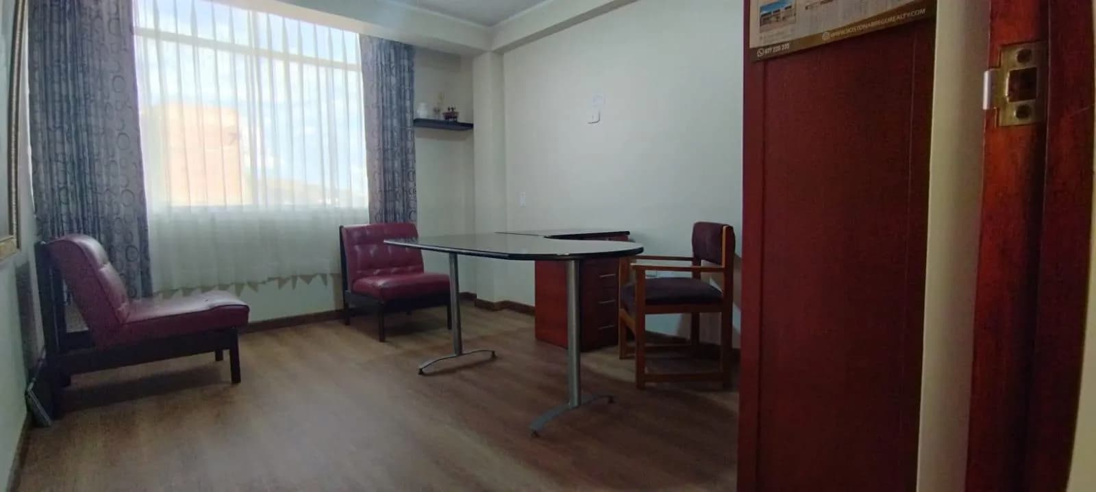 Se Alquila Depa Amoblado 3 dorm mas cochera cerca a la UPLA — foto 3