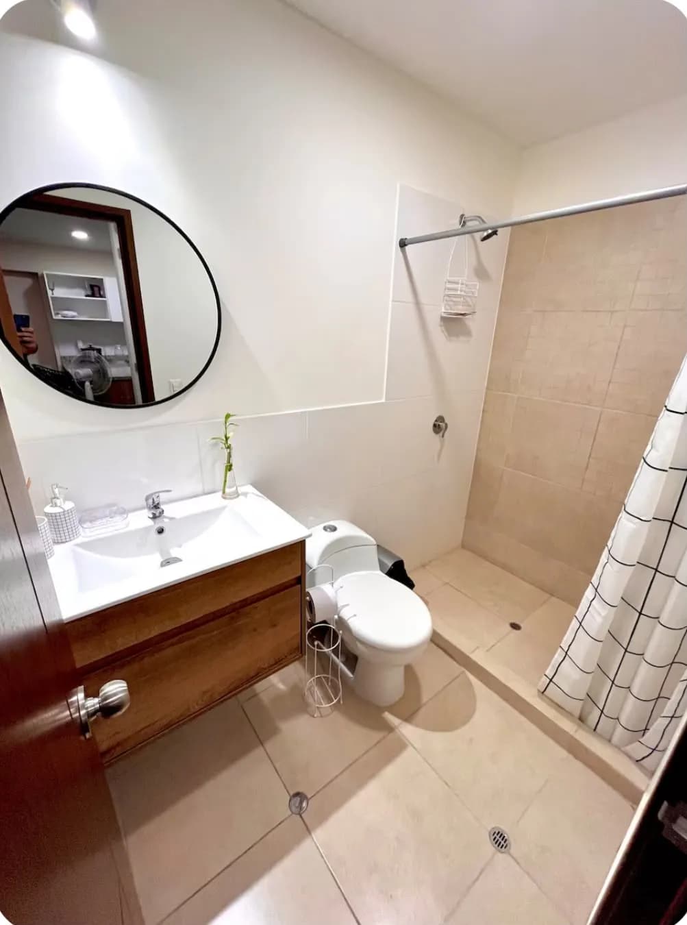 Privado y Moderno — foto 2