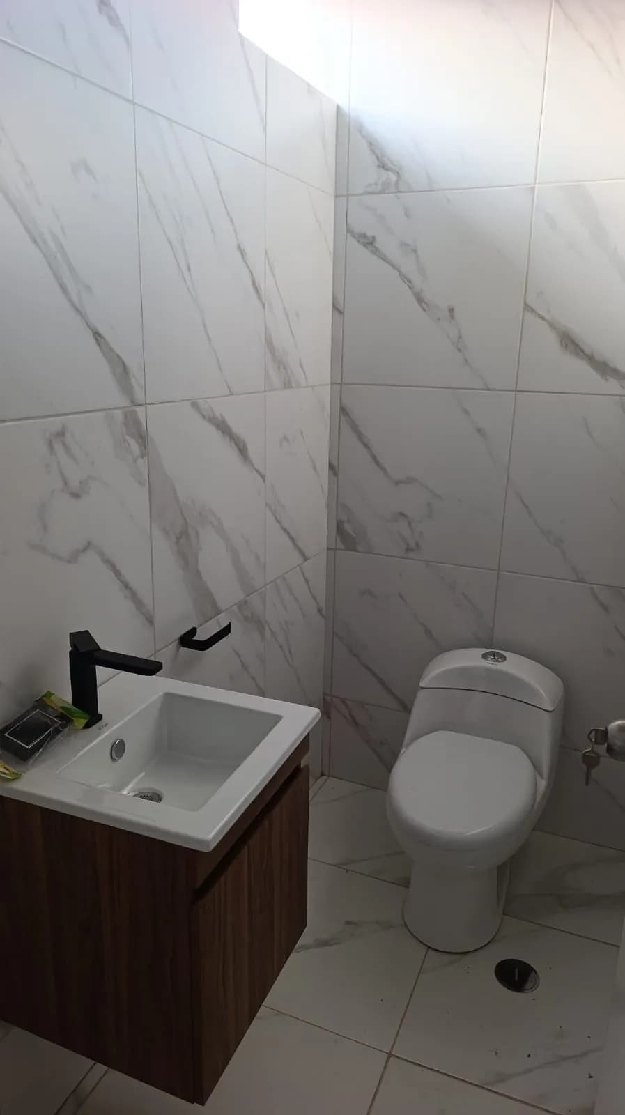 SE ALQUILA CASA EN SEGUNDO PISO EN CHINCHA ALTA — foto 4