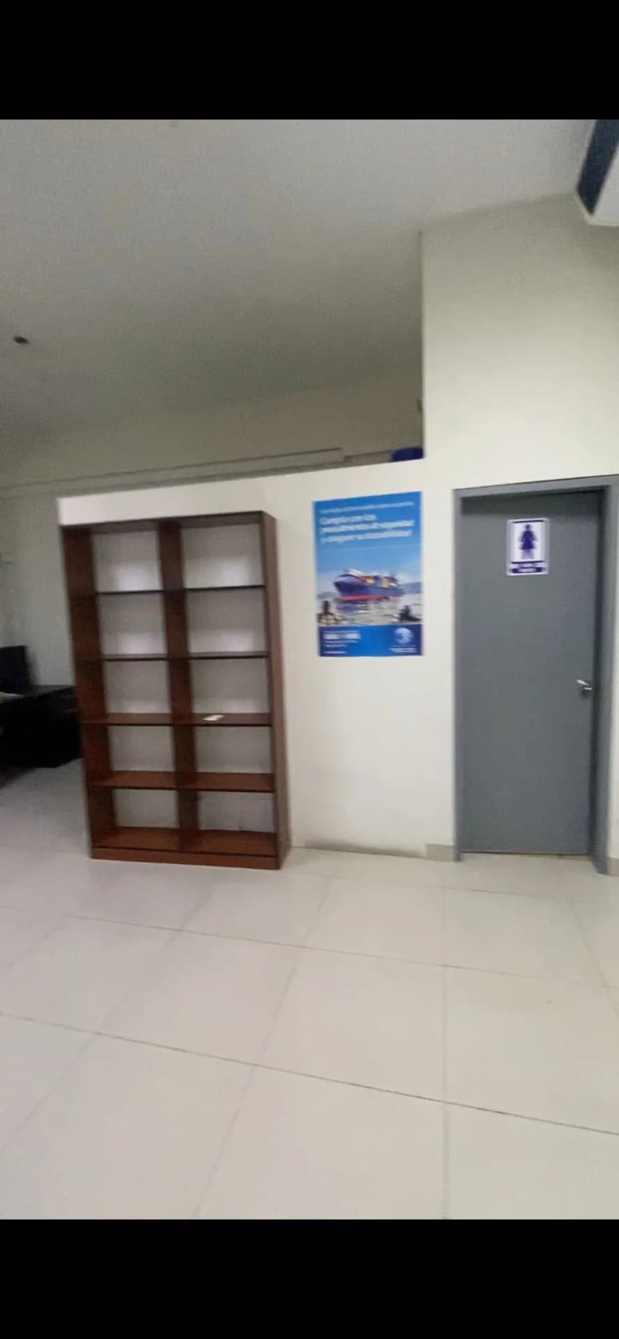 OFICINA EN CENTRO AEREO COMERCIAL CALLAO — foto 8