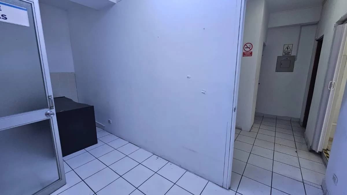 LOCAL EN EMANCIPACION LIMA - GRAN FORMATO AV. EMANCIPACION — foto 10