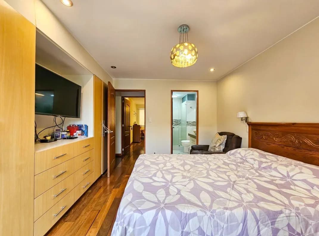Departamento con Balcón en Venta en Surco — foto 4