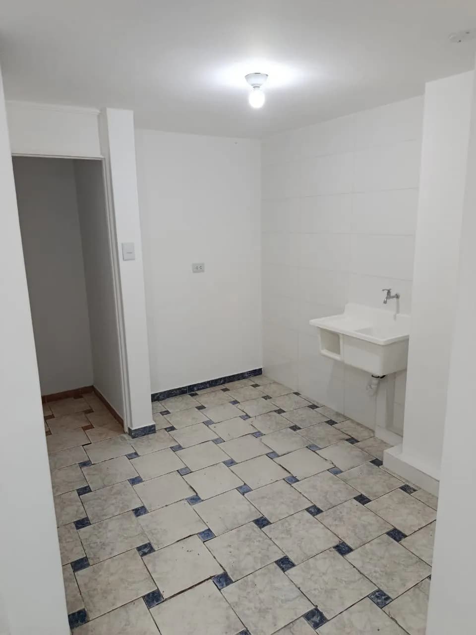 Local comercial primer piso puerta a la calle — foto 2