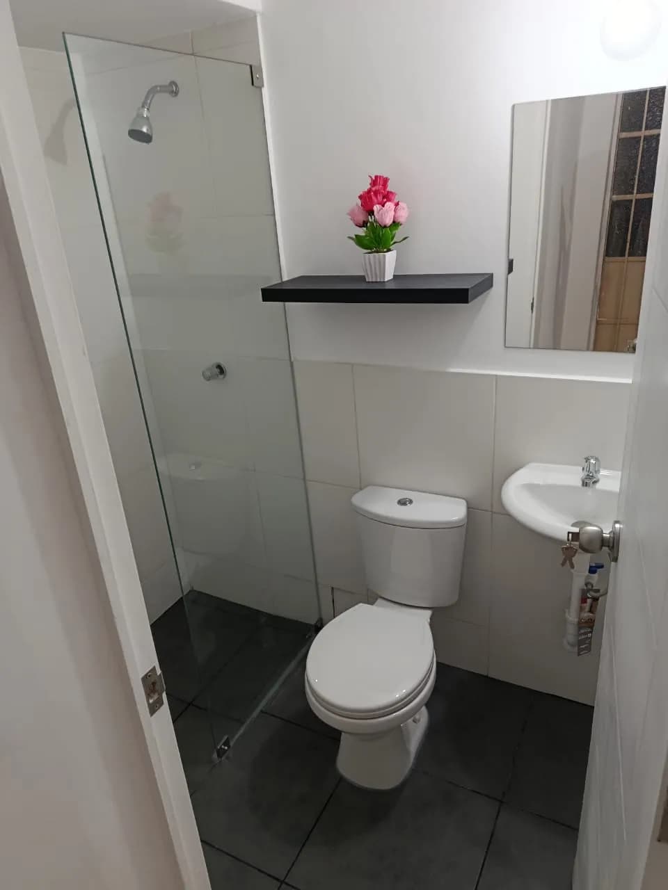 local comercial primer piso con puerta enrrollable a la calle — foto 7