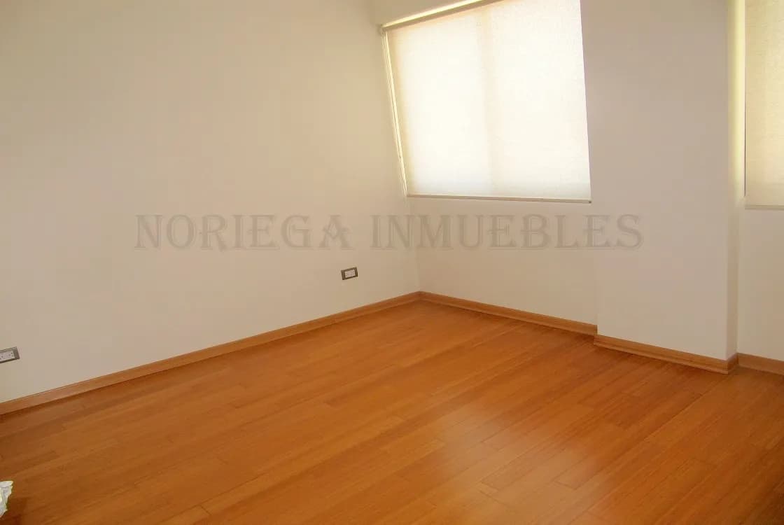 Duplex Casuarinas AO:423 m2, + 3 Cocheras + Depósito US$ 525,000.- — foto 7