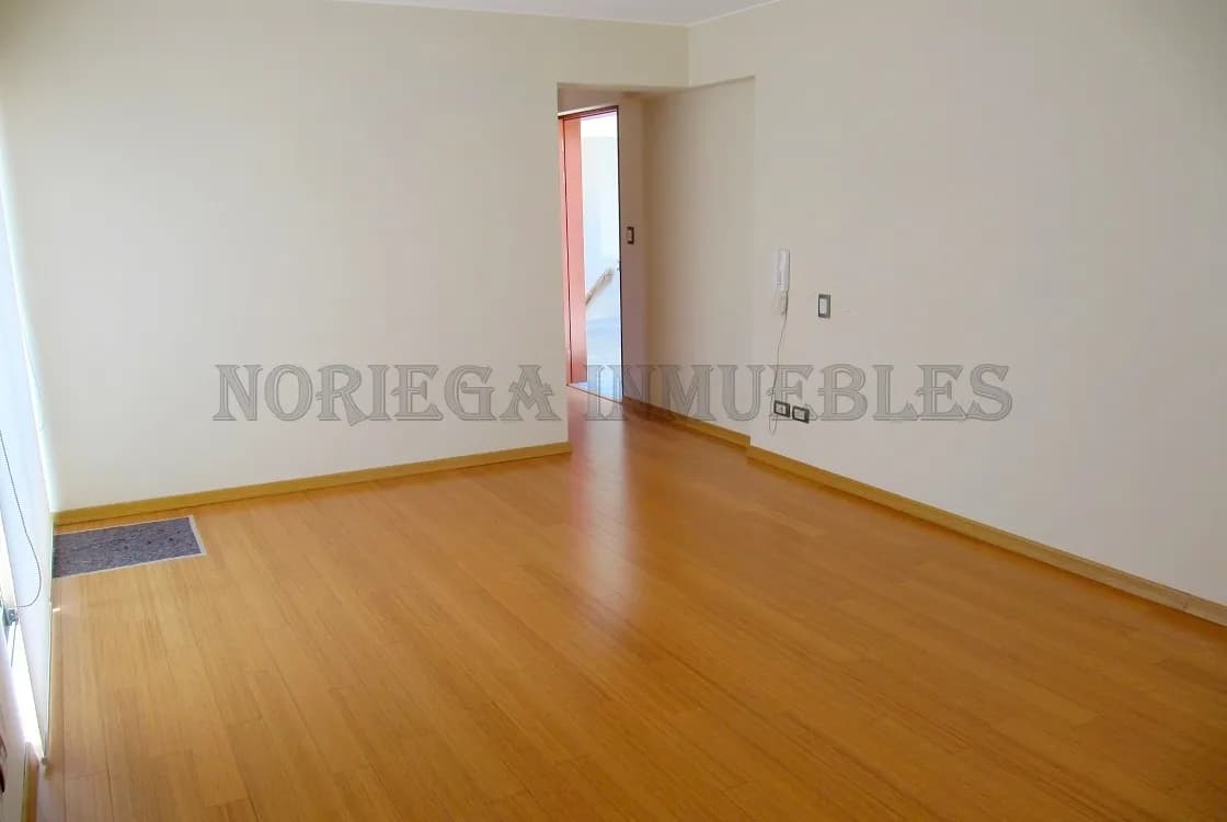 Duplex Casuarinas AO:423 m2, + 3 Cocheras + Depósito US$ 525,000.- — foto 14