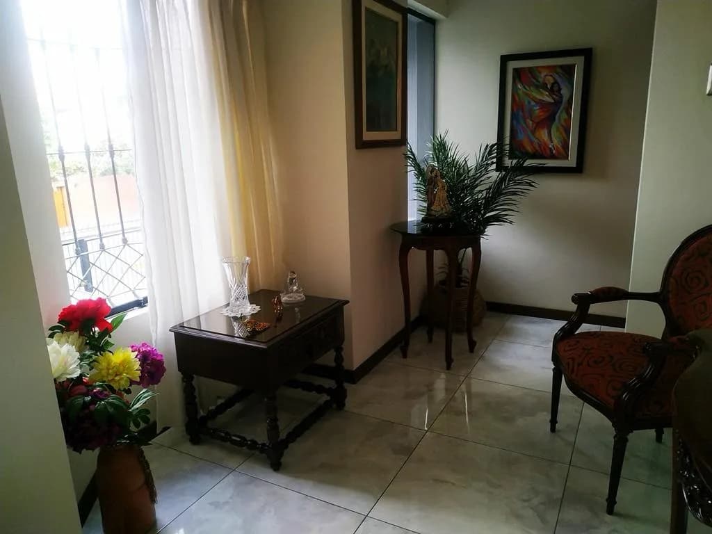 HERMOSO DEPARTAMENTO EN VENTA EN MOLINA VIEJA — foto 1