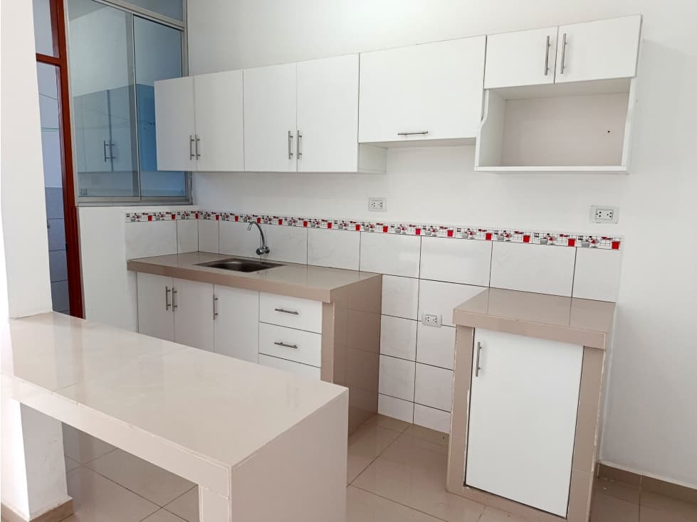 SE ALQUILA DEPARTAMENTO EN MORALES, TARAPOTO — foto 4
