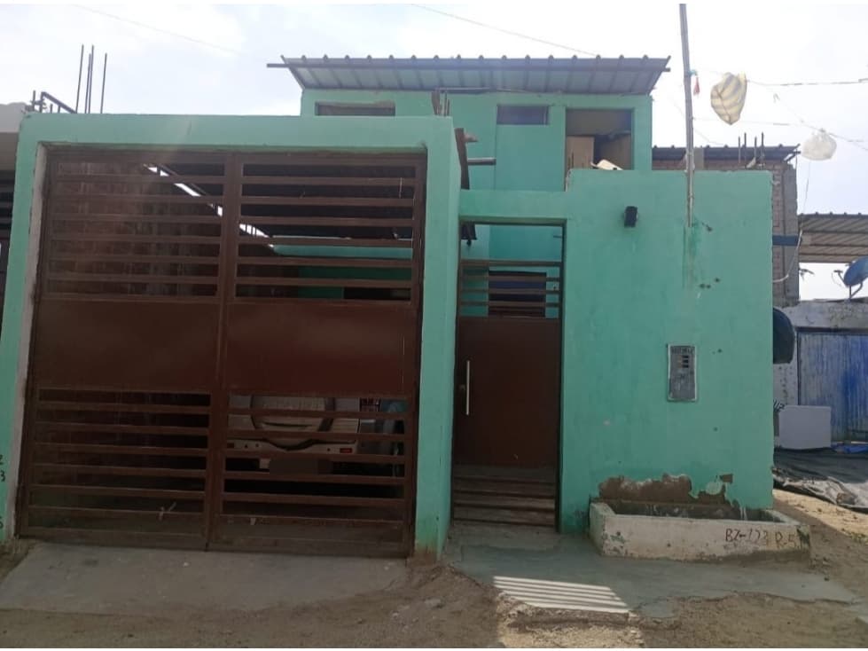 CÓMODA CASA EN VENTA, CURAMORI — foto 1