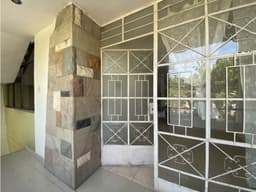 CASA DE 4 PISOS EN VENTA EN ANGAMOS