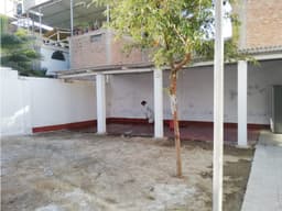 VENDO LINDA CASA EN URB. EL CHILCAL CERCA A REAL PLAZA