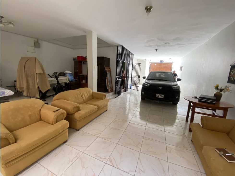 VENDO O ALQUILO AMPLIA CASA EN AV. SÁNCHEZ CERRO — foto 3