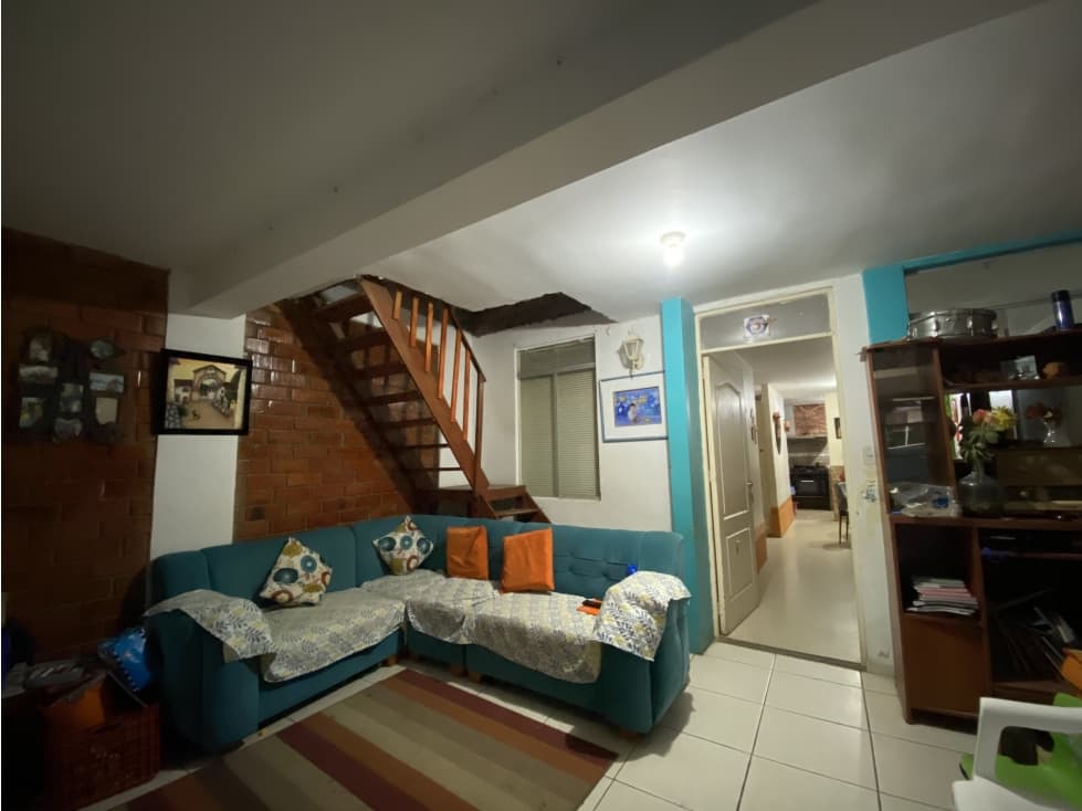 VENDO CASA DE DOS PISOS EN SOL DE PIURA — foto 3
