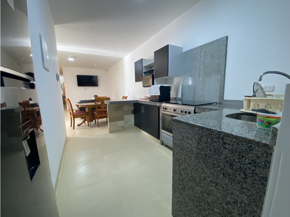 EN VENTA CASA CON PISCINA EN EJIDOS — foto 6