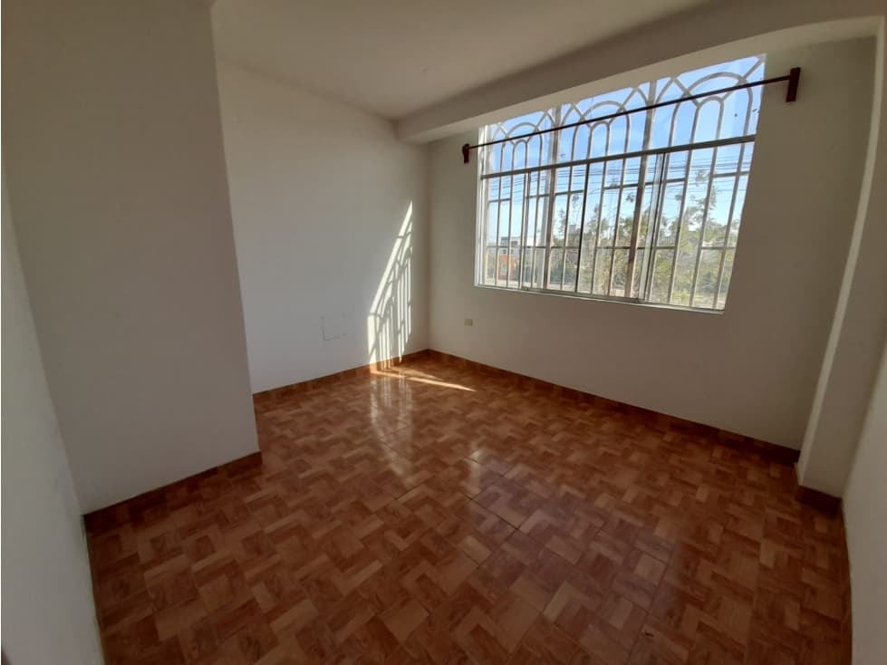 LINDA CASA EN VENTA EN CASUARINAS — foto 5