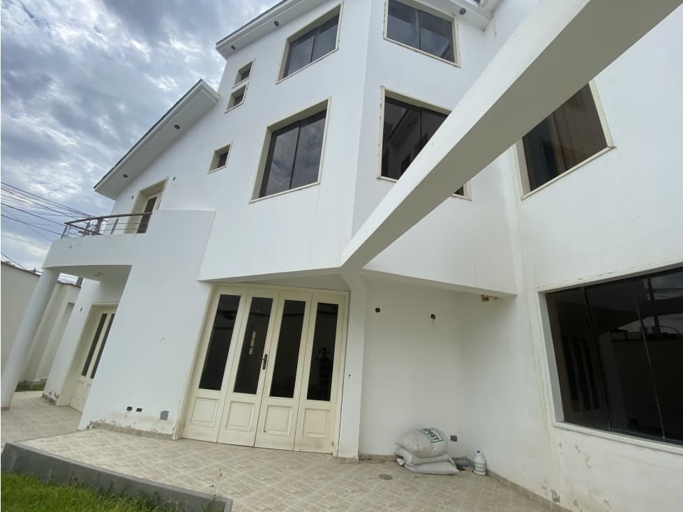 VENDO O ALQUILO AMPLIA CASA EN COCOS DEL CHIPE — foto 6