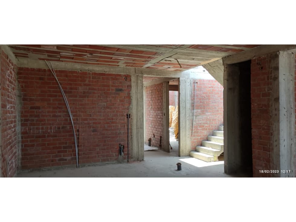 CASA SEMICONSTRUIDA EN MONTE BELLO — foto 3