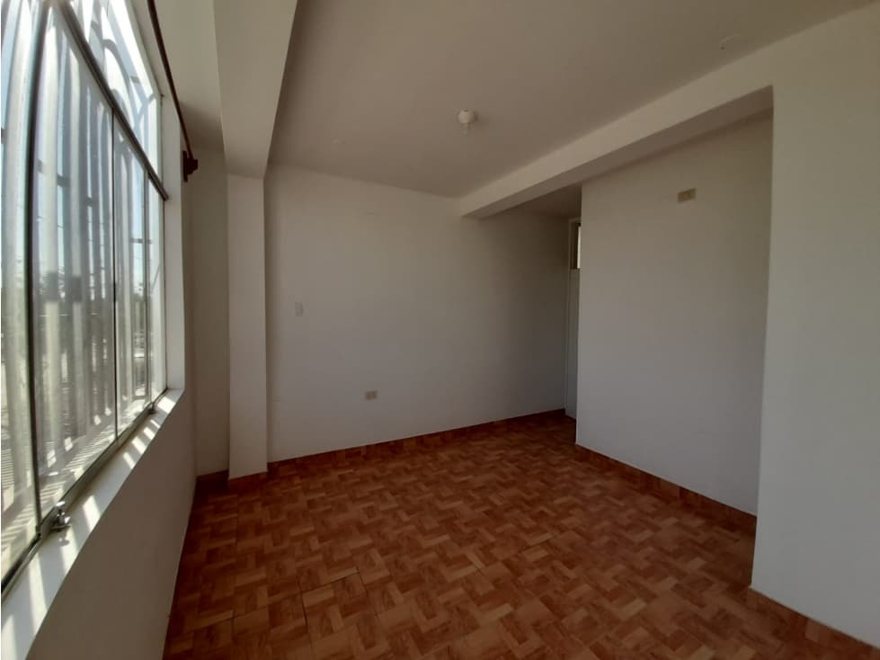 LINDA CASA EN VENTA EN CASUARINAS — foto 2
