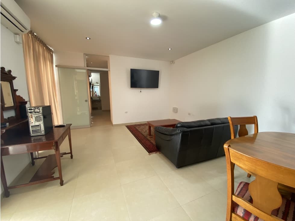 EN VENTA CASA CON PISCINA EN EJIDOS — foto 4