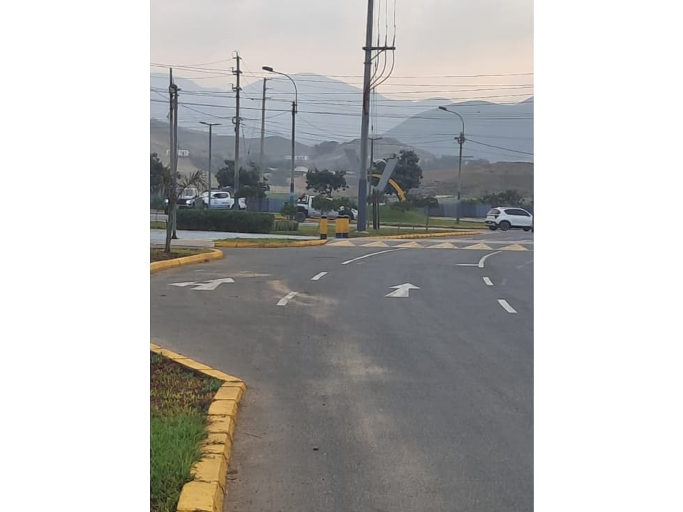 VENTA DE TERRRENO COMERCIAL EN AV. LA PLAYA VENTANILLA — foto 2